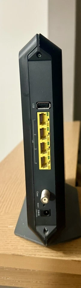 NetGear NightHawk AC1900 WiFi Cable Modem Router Combo Built-in DOCSIS 3.0 - Image 4 of 4