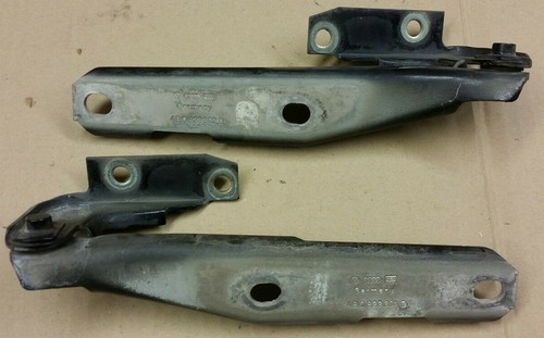 Audi A6 Avant 2,5 TDI (4B5 C5) 2 x Motorhauben Scharnier 4B0823301D, 4B0823302D