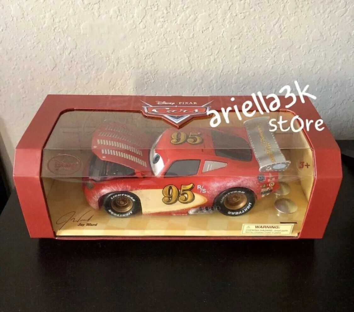 Disney Store Cars ARTIST SERIES Lightning McQueen 1 18 Die Cast Exclusive NEW