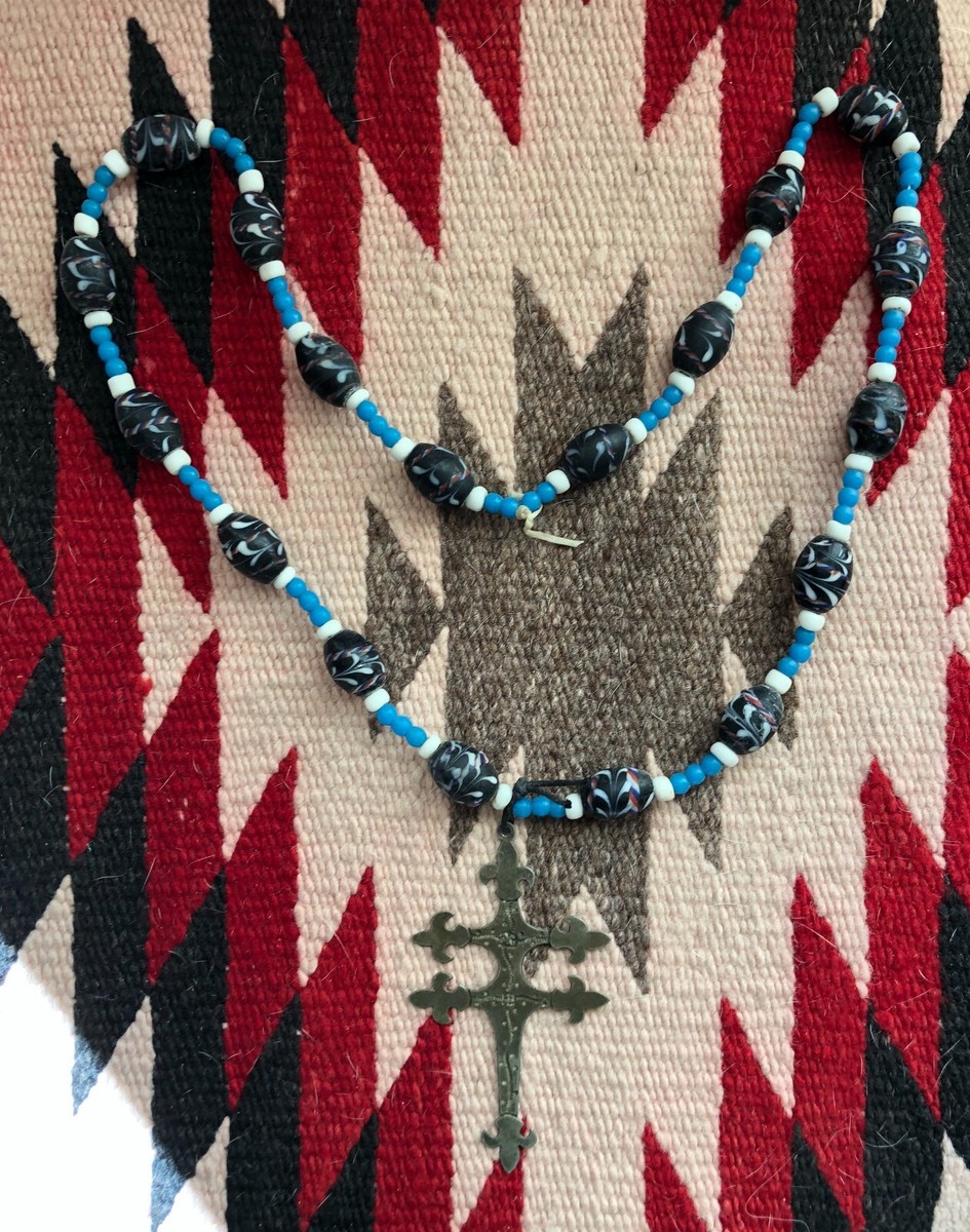FUR TRADE ERA TRADE BEAD NECKLACE WTH REPLICA NICKEL CROSS
