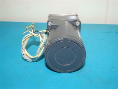 Oriental Motor 2IK6GN-A Induction Motor w/ 2GN9K Gear Head Oriental Motor 2IK6GN-A Induction Motor w/ 2GN9K Gear Head