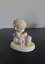 2001 Precious Moments "Sharing the Season With You Figurine