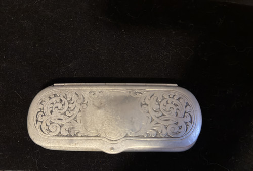 Antique Ornate Eyeglasses Case – Tin/Aluminum with Inlaid Design PAT APPLIED FOR