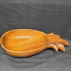 Handcrafted Hawaiian Monkey Pod Wood Pineapple-Shaped Bowl, Handmade