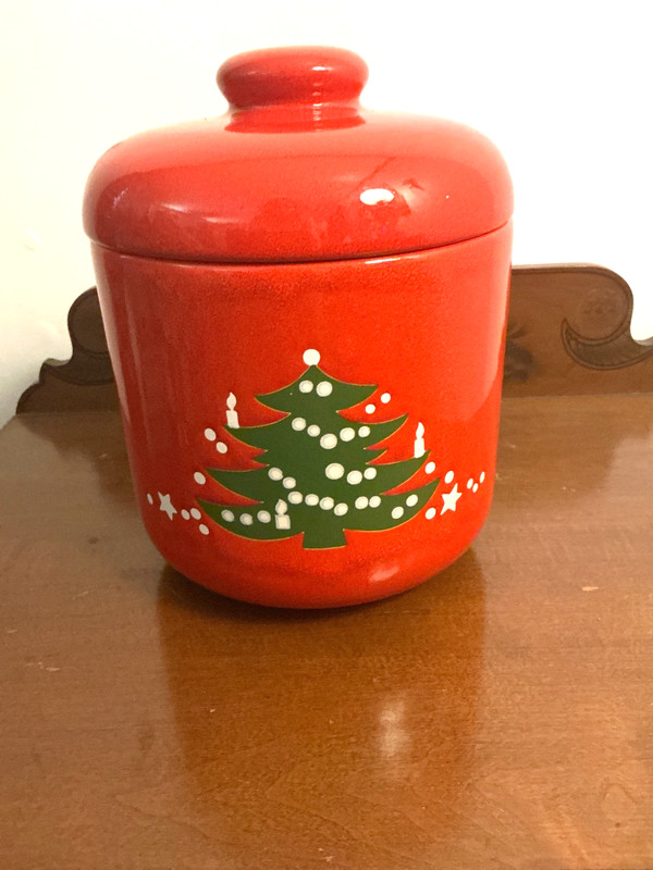 Waechtersbach West Germany Christmas Tree 9" Canister With Lid