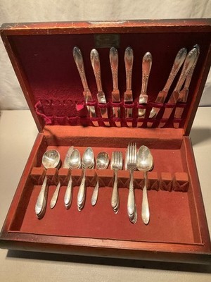  KING EDWARD by National Silverplate - 52 Pc Silver Plate Flatware Set