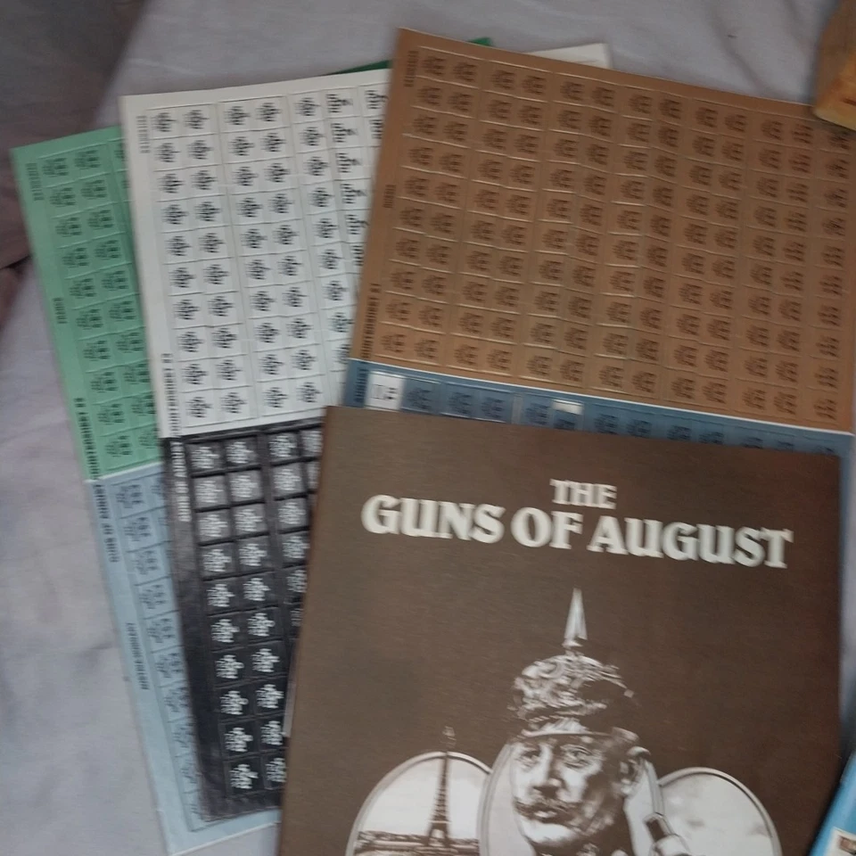 The Guns Of August Avalon Hill Game Company WWI Strategy Board Game 1981 - image 3 of 4