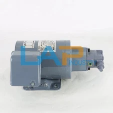 QTY:1 NEW TOP-1ME200-13MA Oil Pump Motor Set fedex or DHL