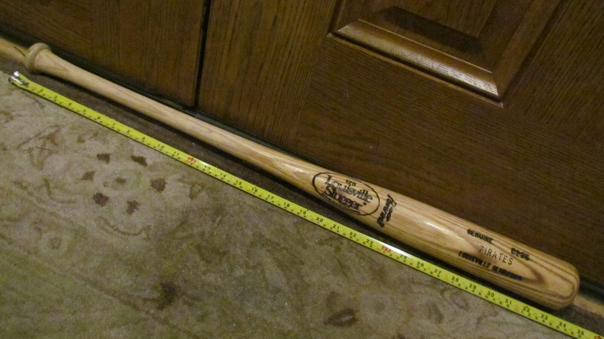 Batte de baseball authentique des Louisville Sluggers de Tan