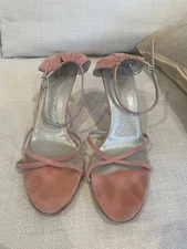 Pink Suede Bcbgmaxazria Heels Size 10 Cute Detail On Heel