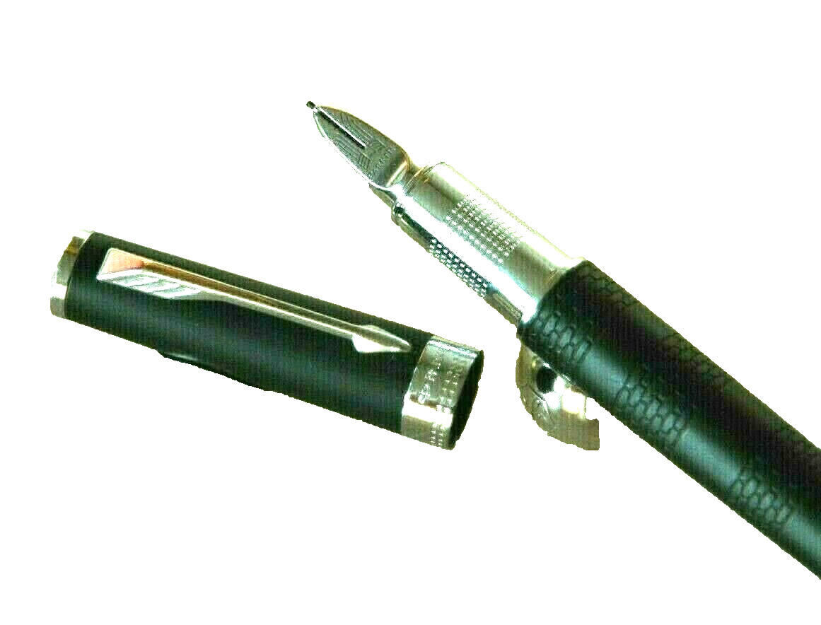 Stylo Parker Ingenuity 5th en laque noire et attributs chromés pour écriture de prestige