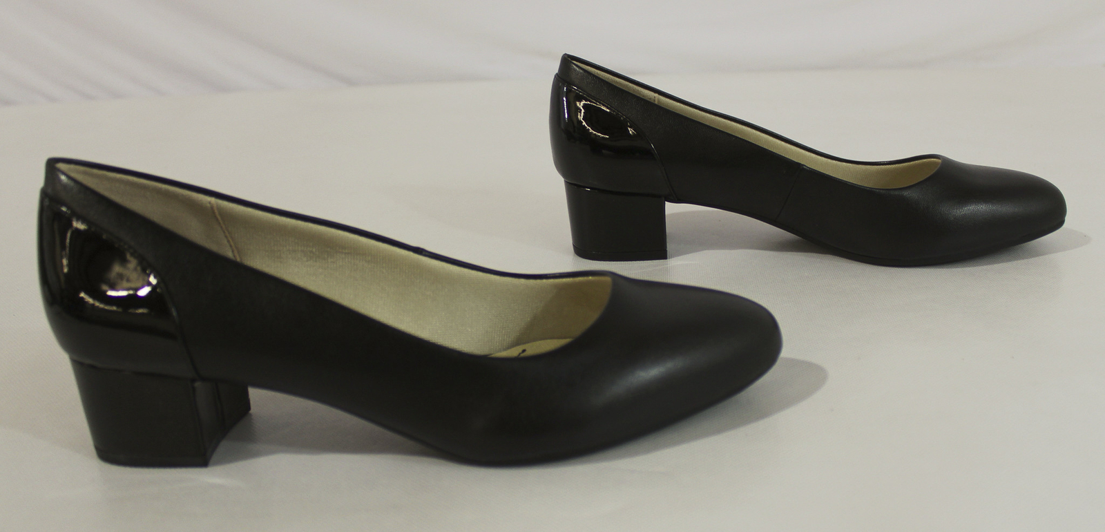 Купить LifeStride Women's Almond Toe 