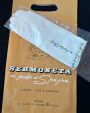 Vintage 1970's White Italian Kid Leather 8" Gloves w/ Embroidered Flowers Size 7