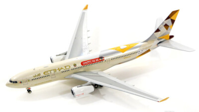 Phoenix Models 1:400 Etihad Airways A330-200 'Tmall - Global