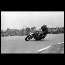 Photo M.000179 MIKE HAILWOOD HONDA 350 DUTCH TT GRAND PRIX 1967 Motorcycle