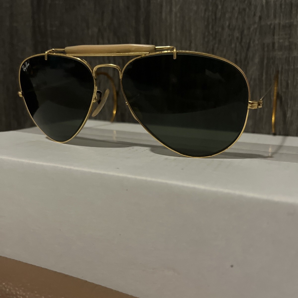 VINTAGE B&L RAY BAN GOLD PLATED OUTDOORSMAN AVIATOR SUNGLASSES w