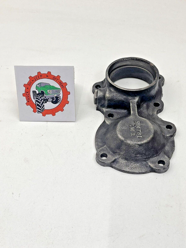 1964-1967 GM GMC SM420 Rear Cover Bearing Retainer 591701 w/ Speedometer Plug OE