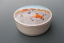 Villeroy & Boch Large Naif Laplau #3 Country Yard Farmyard Trinket Box 6" W