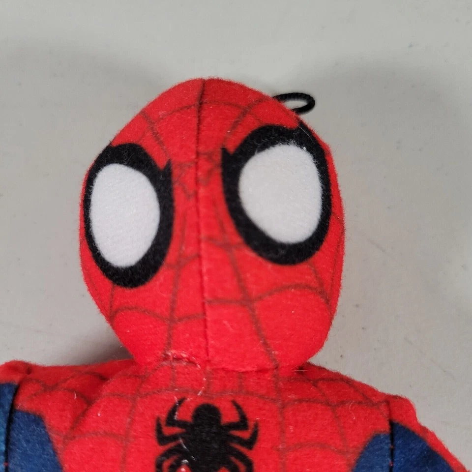 "Juguete de peluche Spiderman - Mattel Marvel - 9"" de alto" Foto 3 de 4