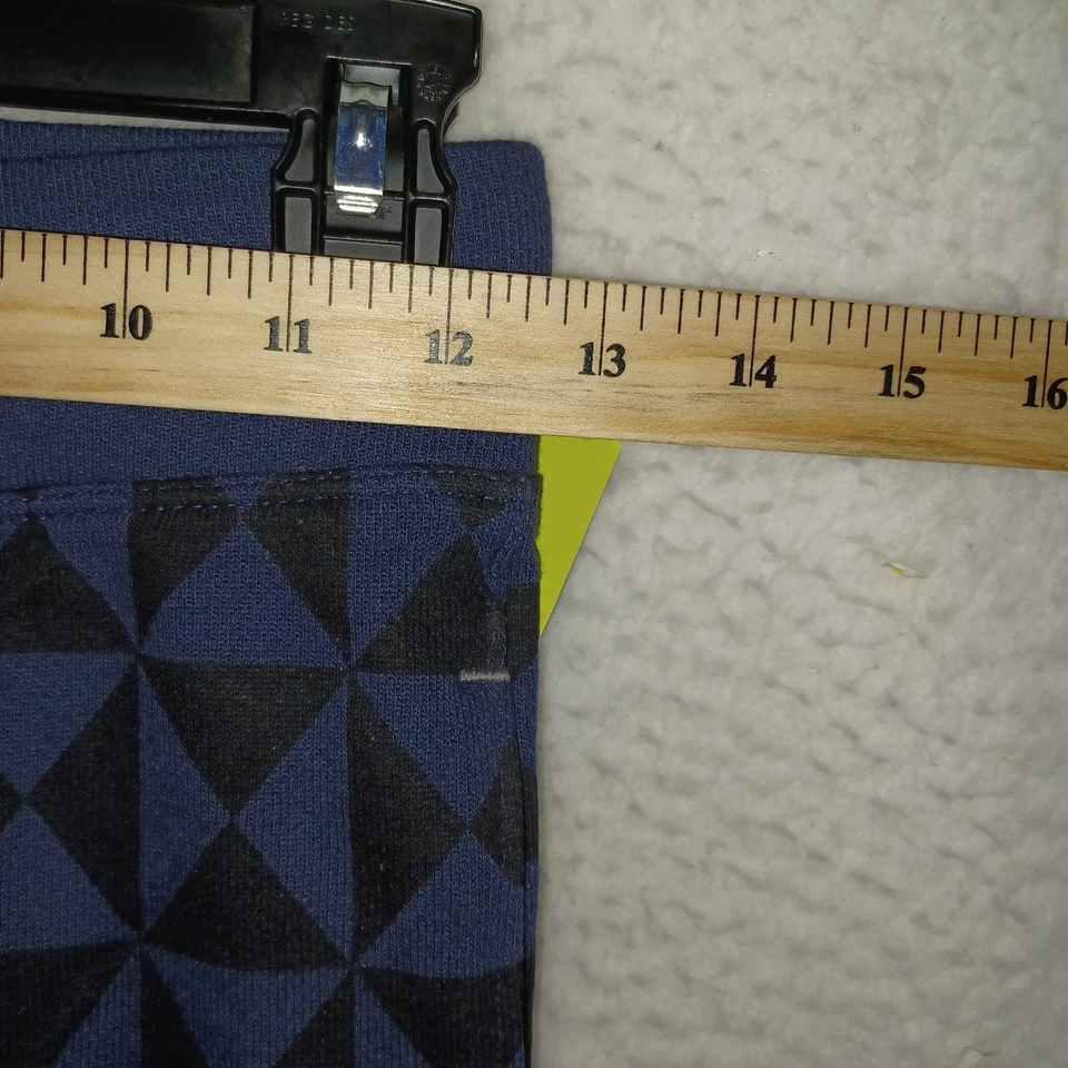 Zumba Wear Men's XS Everyday French Terry Shorts Workout Gray Printed (ZZ) - Image 3 of 4