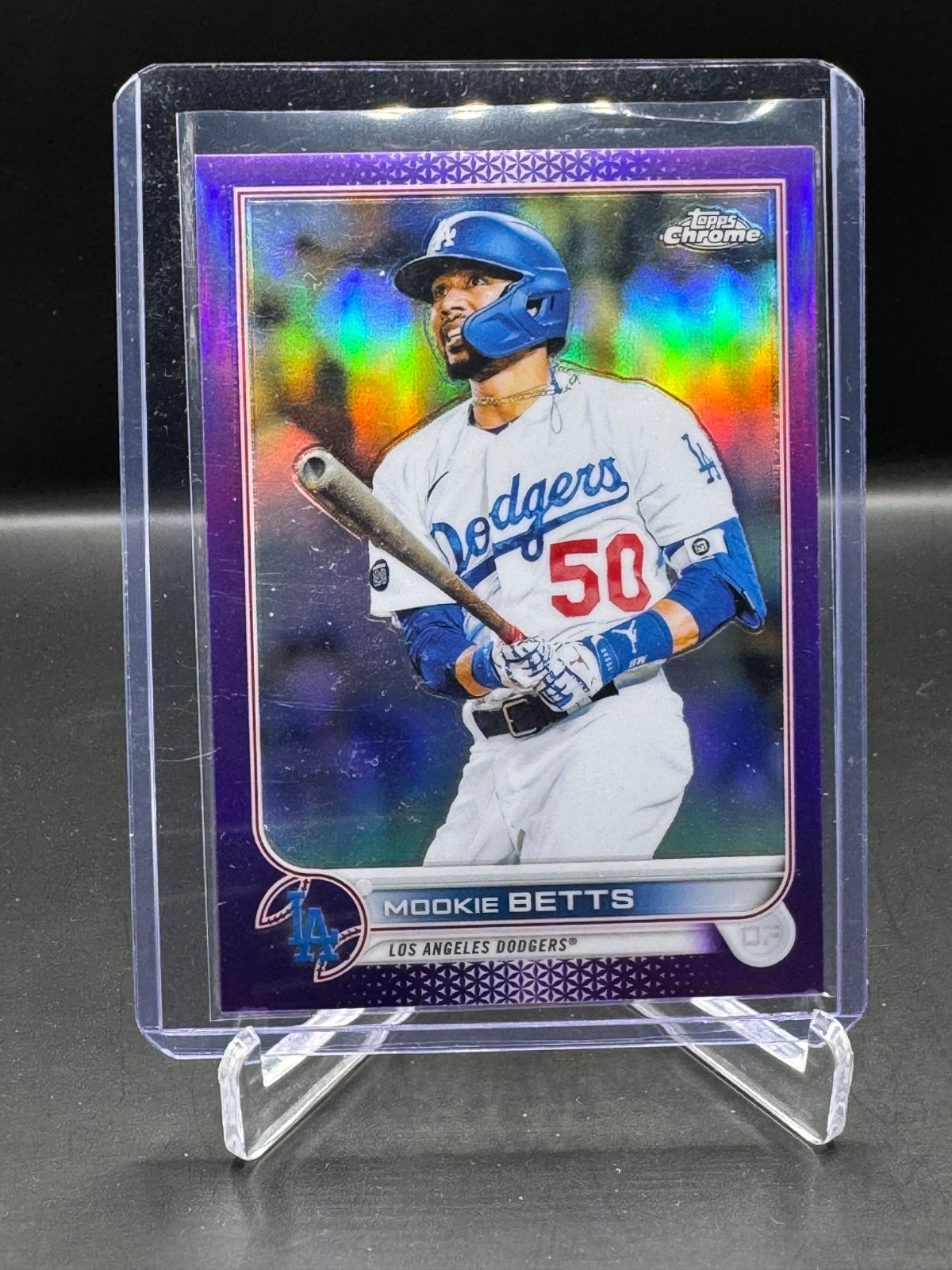 2022 TOPPS CHROME!  MOOKIE BETTS!  PURPLE REFRACTOR!  #/250!  LA DODGERS!  #100