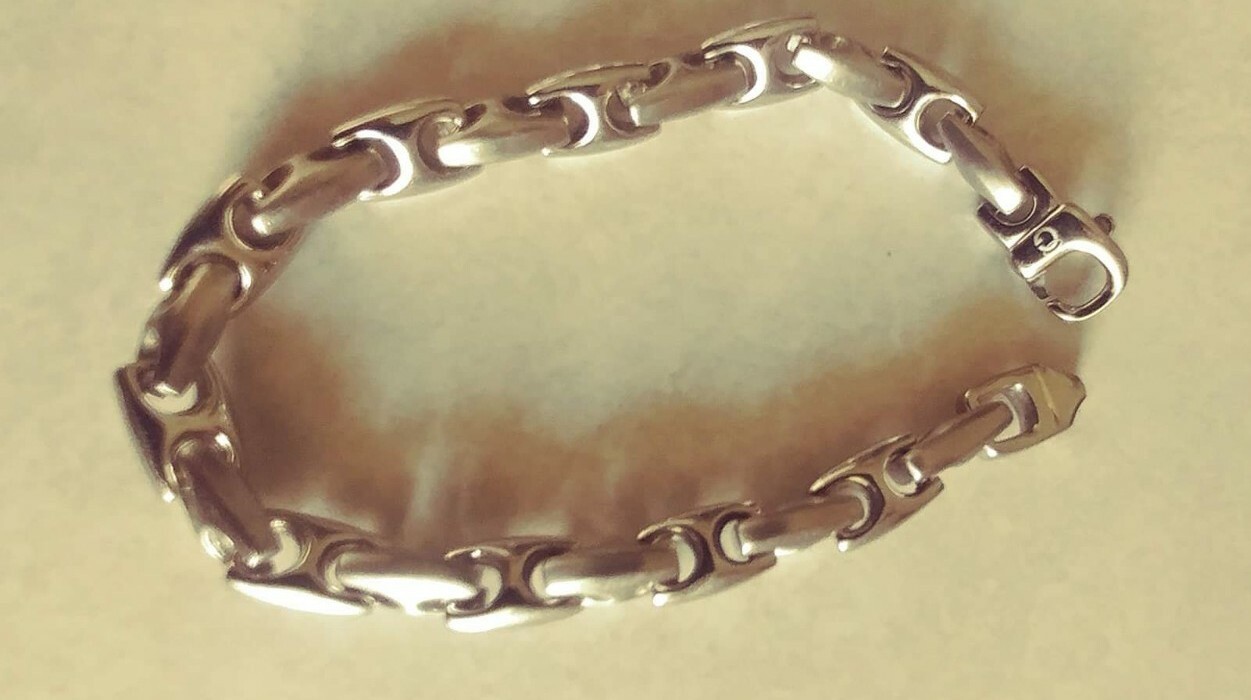 Mens Stainless Steel Anchor Link Bracelet Gem