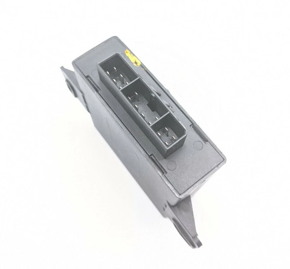 Control Unit / Relay Nissan Atleon Cabstar 11069D8711 11069 D8711 - Imagem 2 de 2