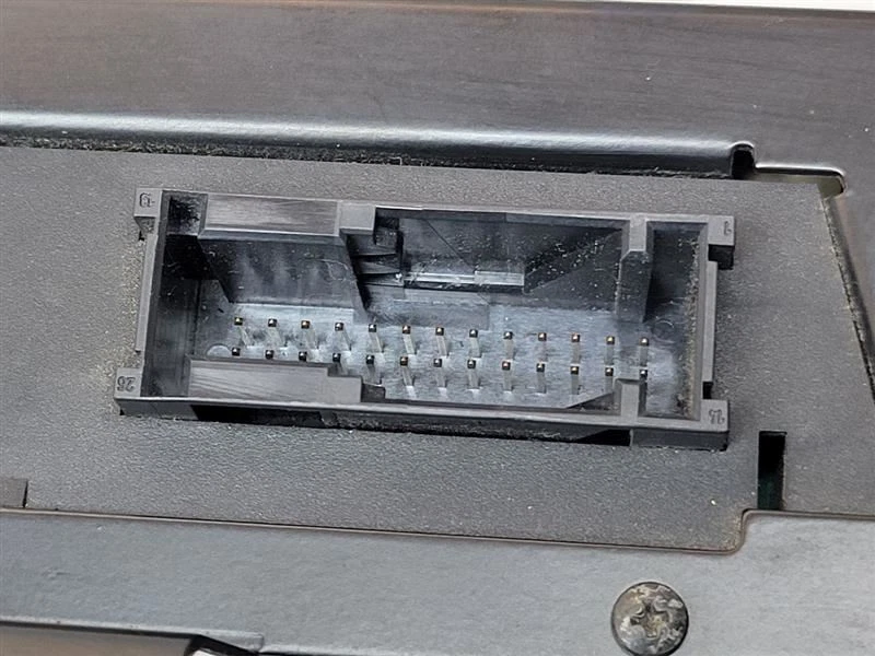 BMW 840CI E31 1995 AMPLIFICADOR ASM 8361126 Foto 4 de 4