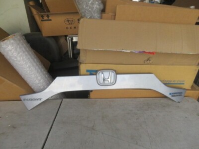2019 - 2023 HONDA INSIGHT TRUNK DECK LID FINISH MOLDING COVER OEM WITH COMERA
