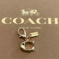 NEW COACH Hangtag C Gold Brass Metal Keychain Purse Charm Key Ring