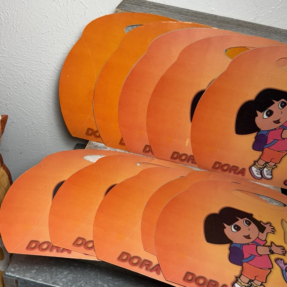 10 x Dora La Exploradora FELICIDADES Caja de Cartón Cajas de Regalo 10"x8" LEER MÁS ABAJO Foto 2 de 4