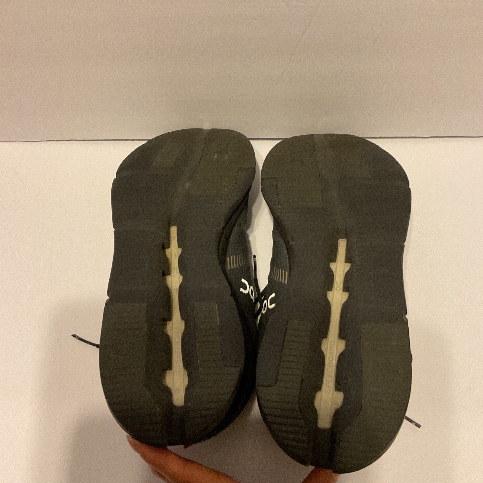 On Cloud On Running Cludnova Void Eclipse Undyed … - image 4