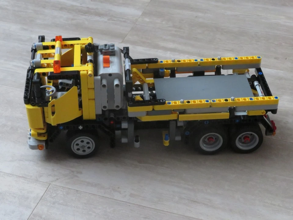 LEGO Technic 8292 Cherry Picker, photo 4 sur 5