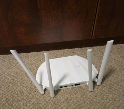 TP-Link AC1200 Wireless Gigabit Access Point Desktop Wi-Fi TL-WA1201)