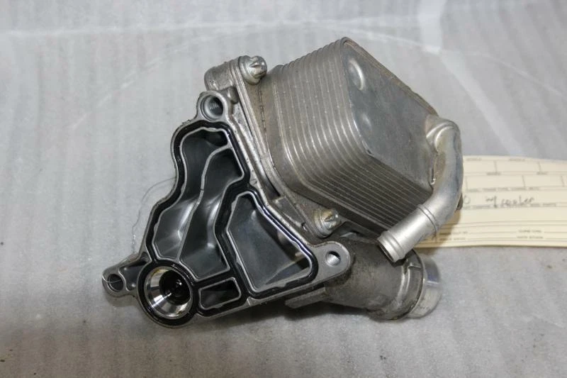 Carcasa filtro aceite BMW 528I 14 Foto 2 de 3