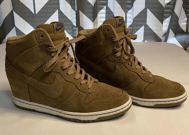 nike dunk sky hi suede