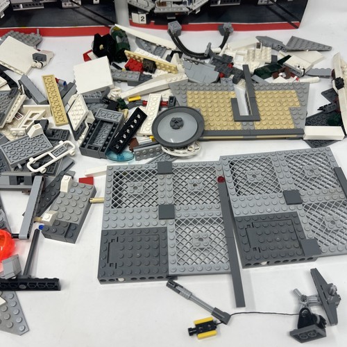 LEGO STAR WARS 7754 Home One Mon Calamari Star Cruiser Set - Libros - Incompleto - Imagen 7 de 9