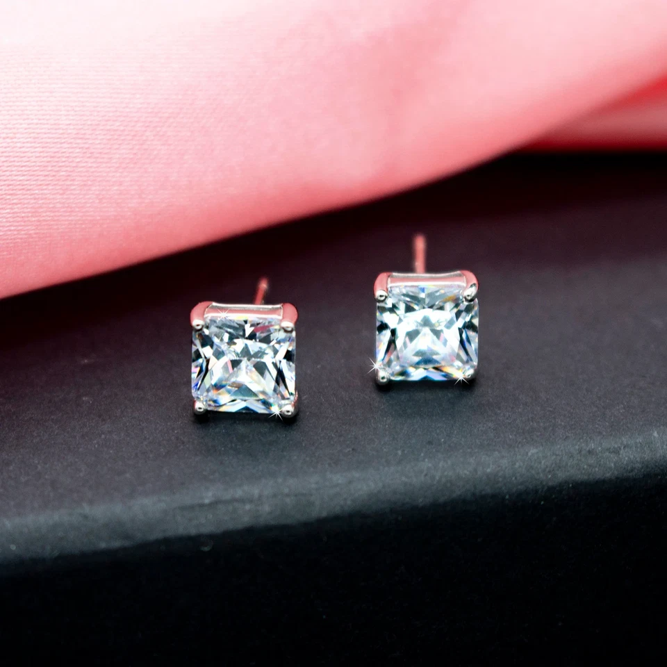 Cuscino Taglio Orecchini Vecchia Maniera Borchie 5A Zircone Cubico A 925 Argento - Immagine 2 di 4