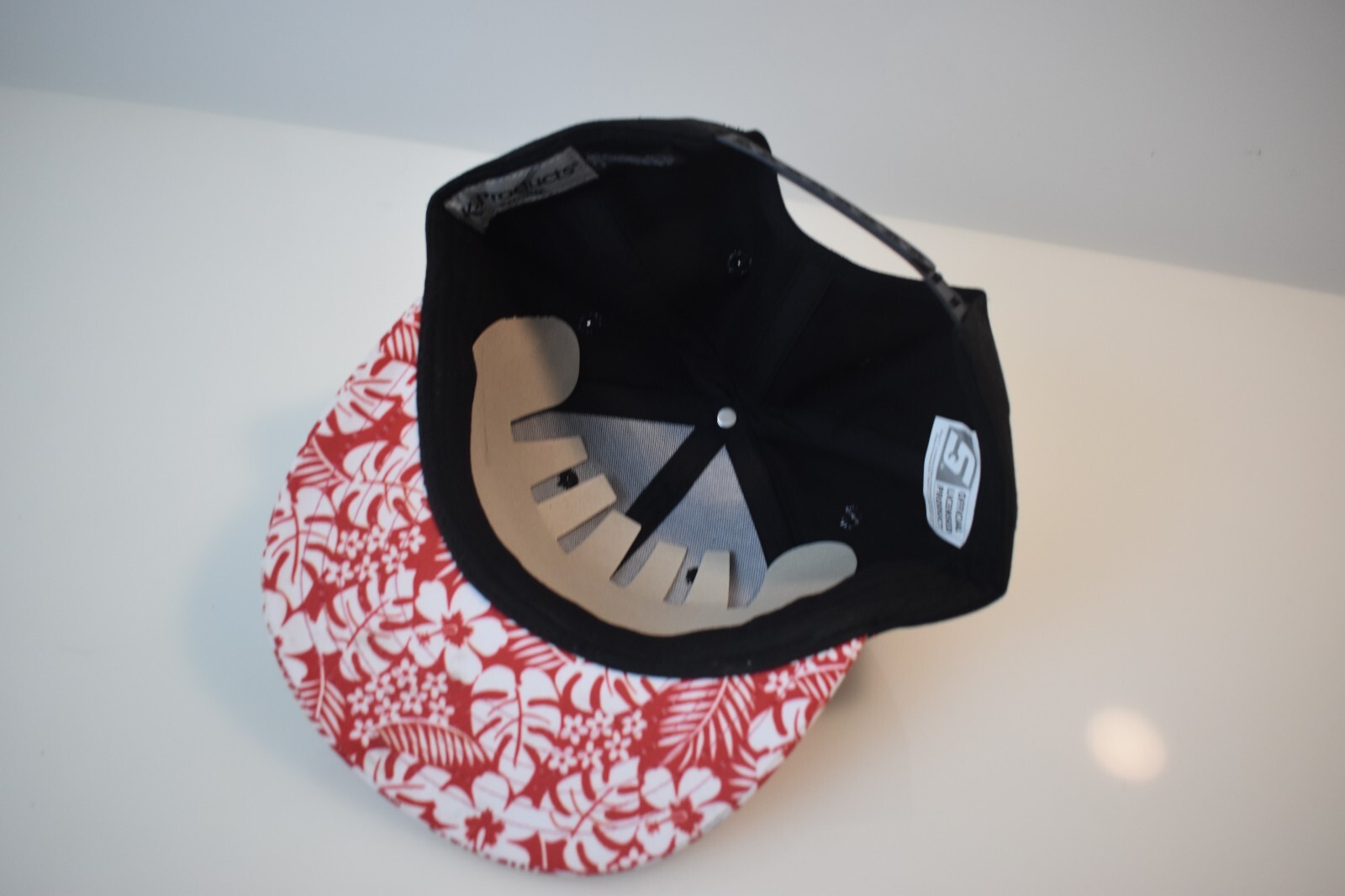 Snapback Pattern Snap On Tools Hawaiian Snapback Red/ White Floral pattern Black Hat K ...