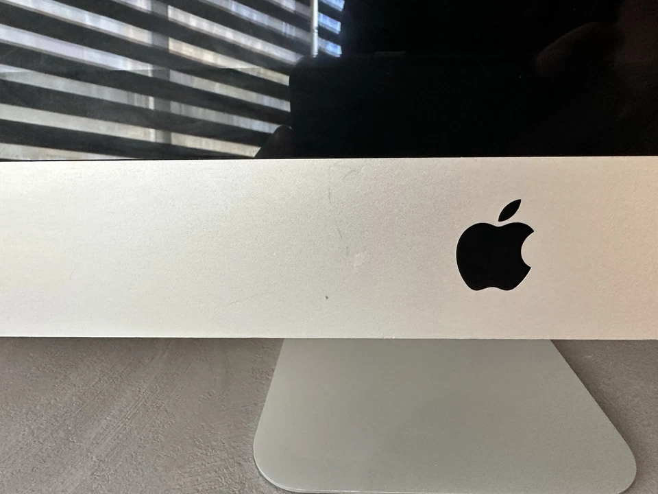 Apple iMac 21.5" (ssd 240 Gb, Intel Core i5, 2.5GHz, 16GB) - Immagine 2 di 4