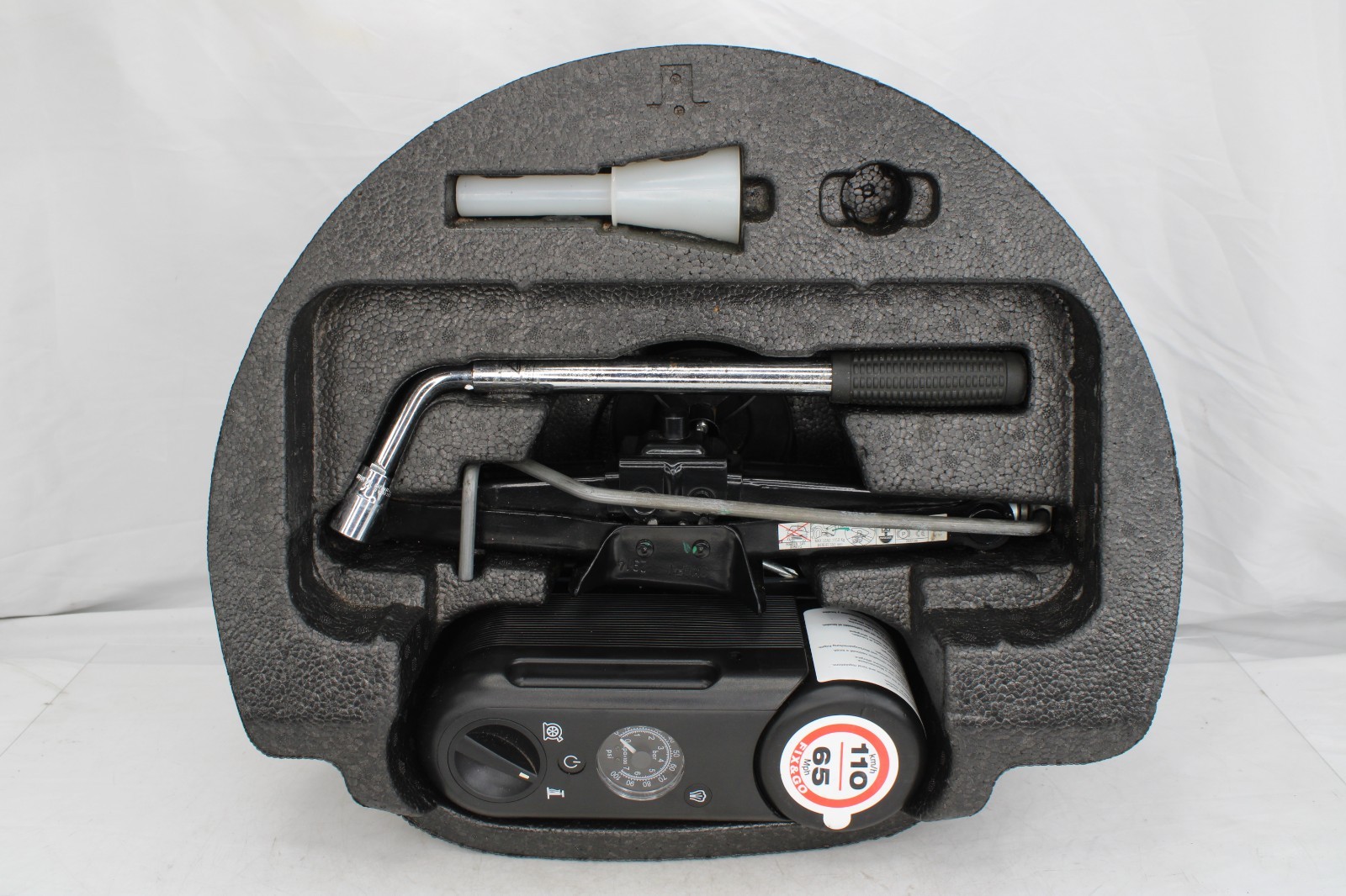 14-24 Maserati Quattroporte M156 Ghibli  Emergency Spare Tire Jack Tool Kit OEM