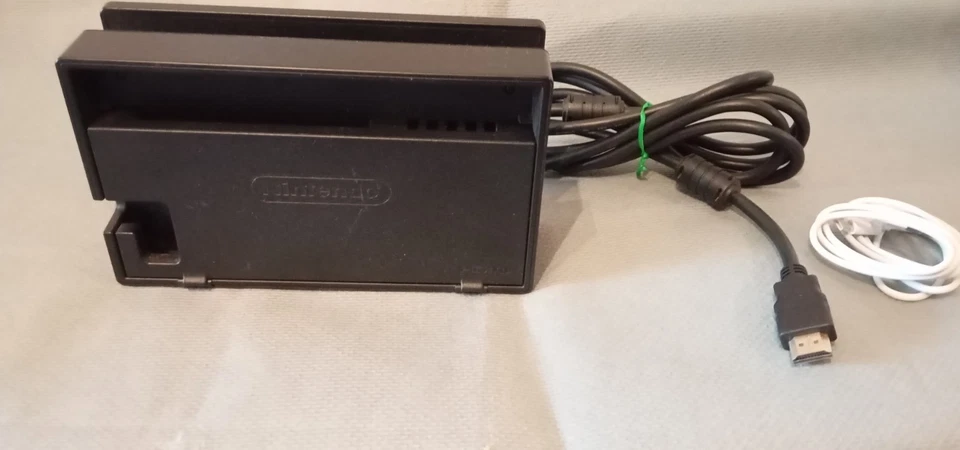 Base Nintendo Switch Dock Negra Base de carga para la consola Nintendo Switch - Imagen 3 de 4