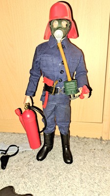 Action Team JOHN STEEL als Fire-Rescue Fighter / Feuerwehrmann