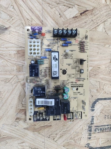 YORK Coleman 265901 Furnace Control Circuit Board 50A56-242 SOURCE 1