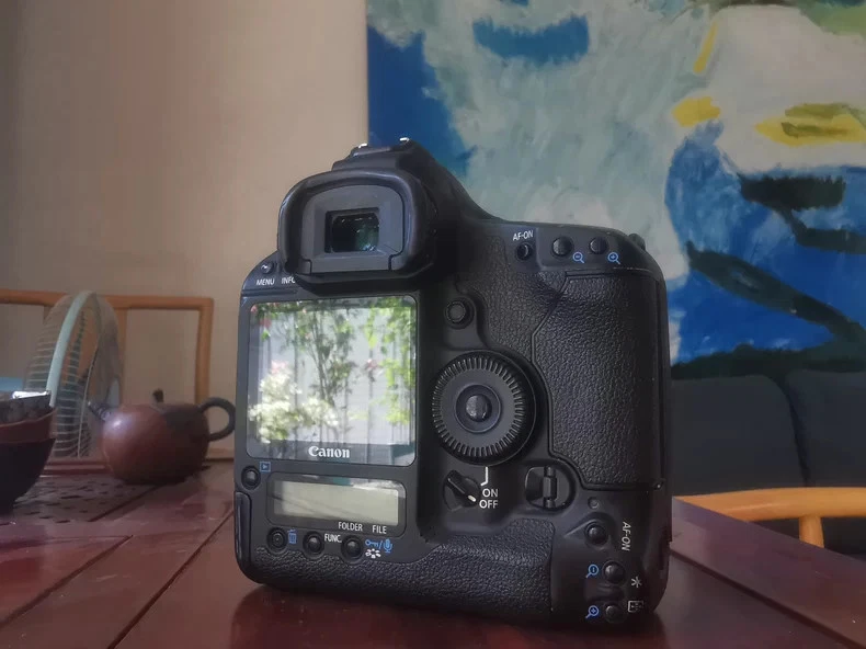 Canon EOS 1Ds Mark III 21.1 MP Digital DSLR Body English Language-95%NEW - Image 2 of 4