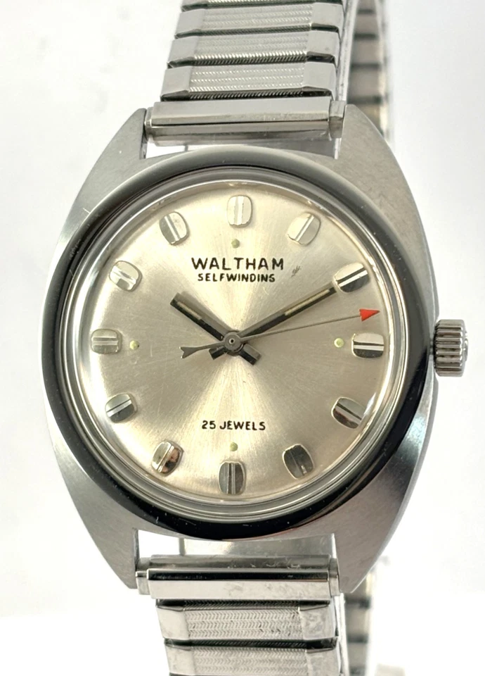 Vintage Waltham Stainless Steel 25J Dexter Morgan Automatic Mens Watch c. 1970 - image 2 of 4