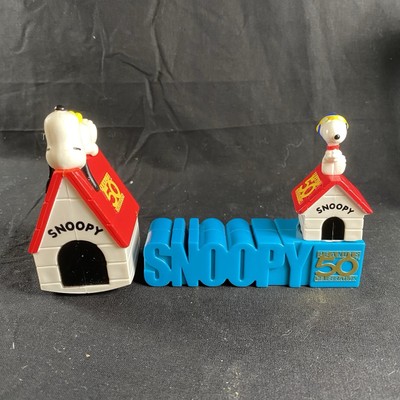 Vintage Collectible Snoopy Peanuts 50th Celebration Flying Dog House Red Baron