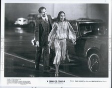 1979 Press Photo Paul Dooley, Marta Heflin "A Perfect Couple" - DFPG76093