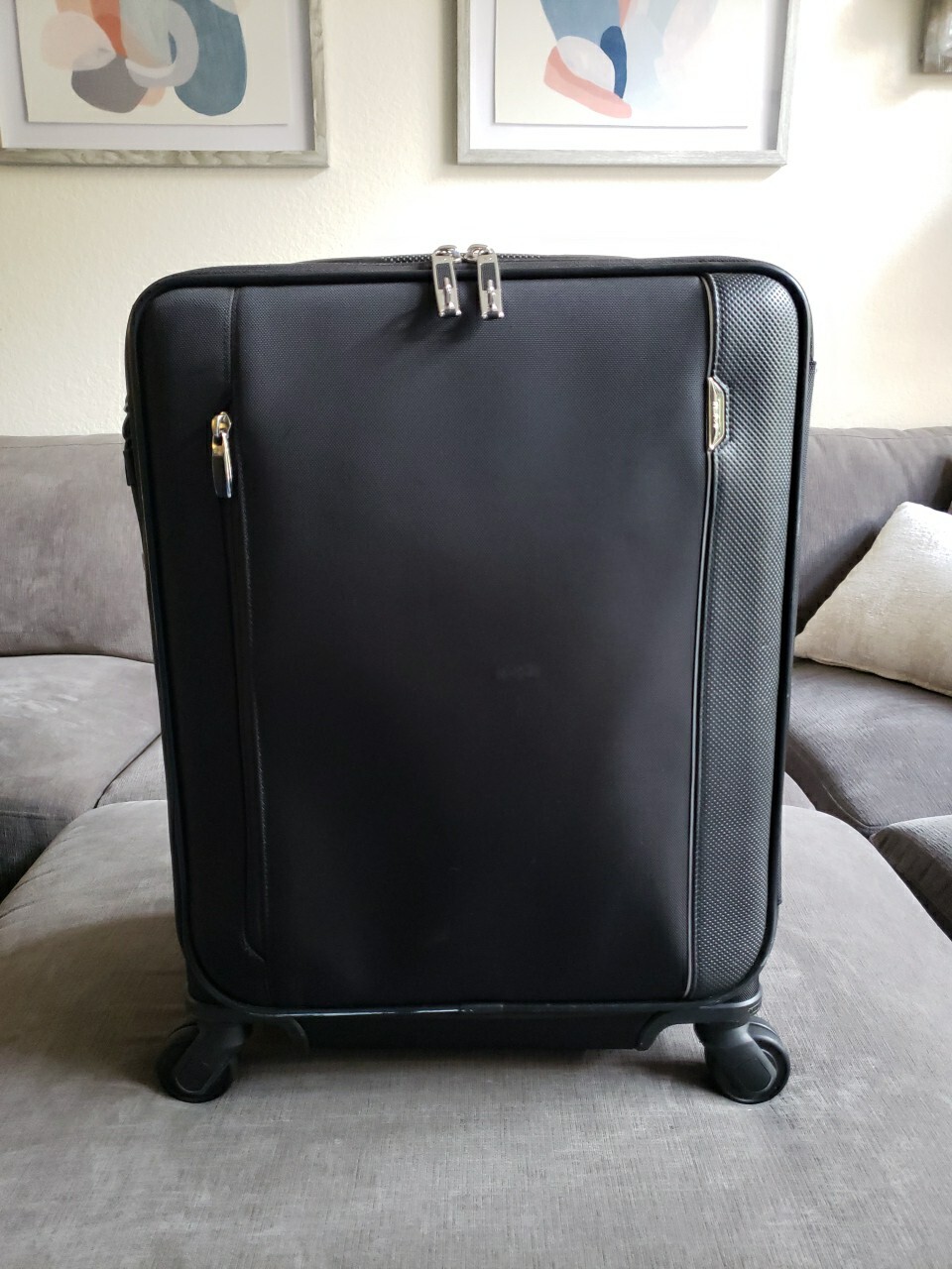 Tumi Arrive Continental Dual Access 4 Wheeled Carry-On - Very Good Condition!