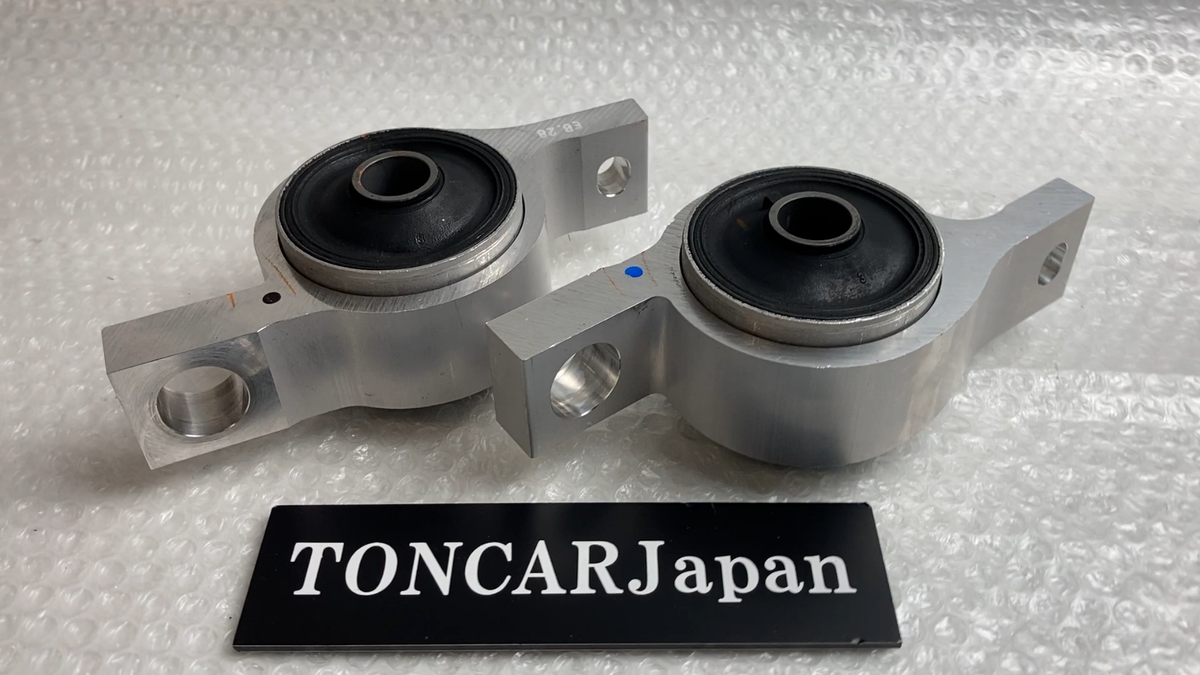 つぶページ　TSO-18/N Lexus Front Lower Control Arm Bushing Set Genuine 48075-30030
